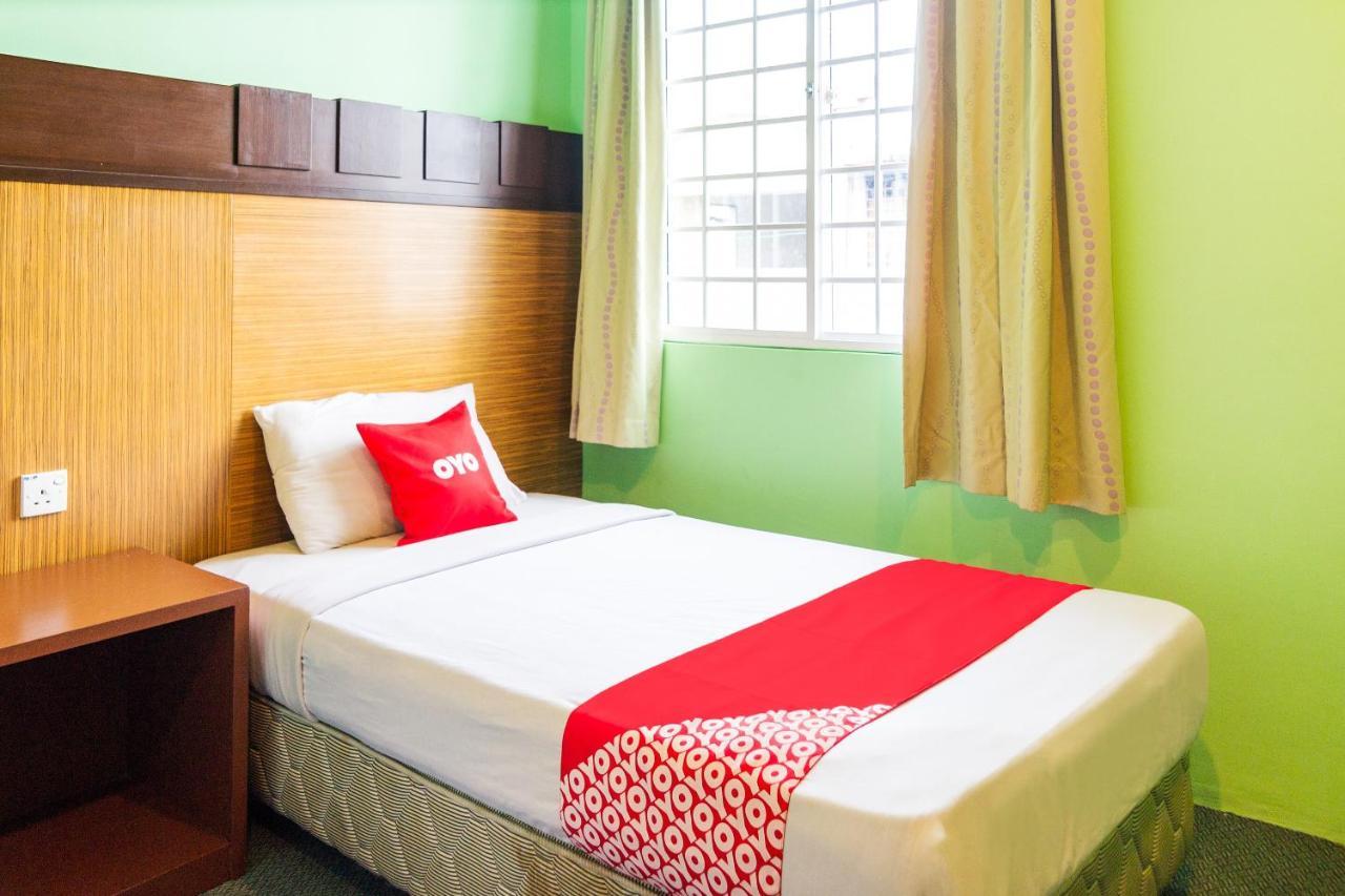 Oyo 89408 Royal Hotel Keningau Экстерьер фото