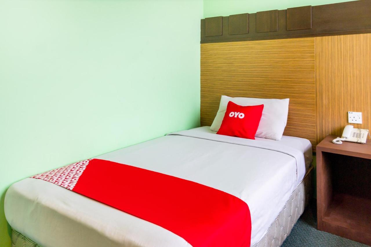 Oyo 89408 Royal Hotel Keningau Экстерьер фото